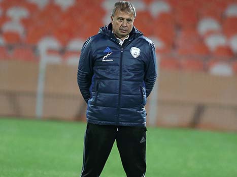 מתעלם. אלישע (אלן שיבר)