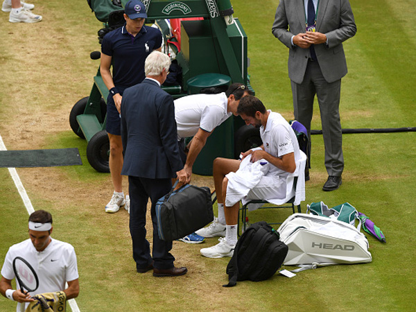 המקרה המוזר במהלכו צ'יליץ' בכה על הספסל (getty)