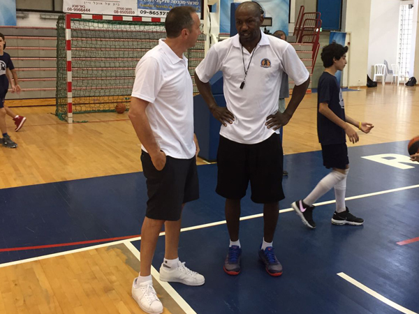 עסוק בבניית דרושפאקה לעונה הבאה. דייויד בלאט