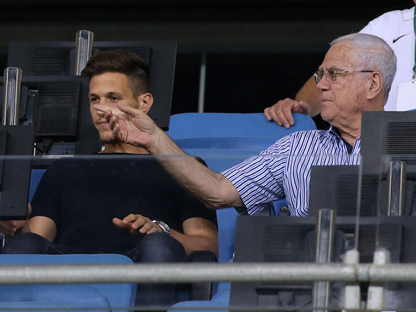 שחר לצד גרשון. "פגישה טובה" (יוסי שקל)