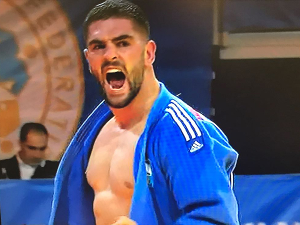 פלצ'יק. חגג מוקדם מדי