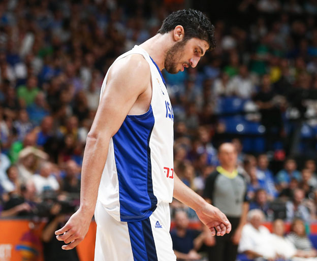 יעוף אחרי שלושה משחקים? (דני מרון)