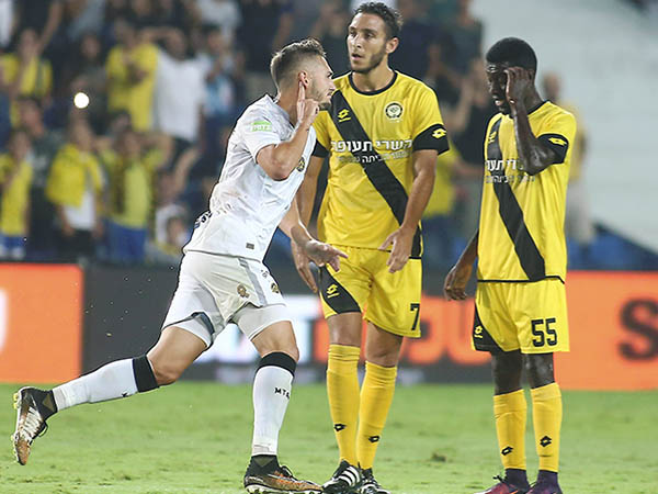 כבר במקום השלישי. מכבי ת"א (אלן שיבר)