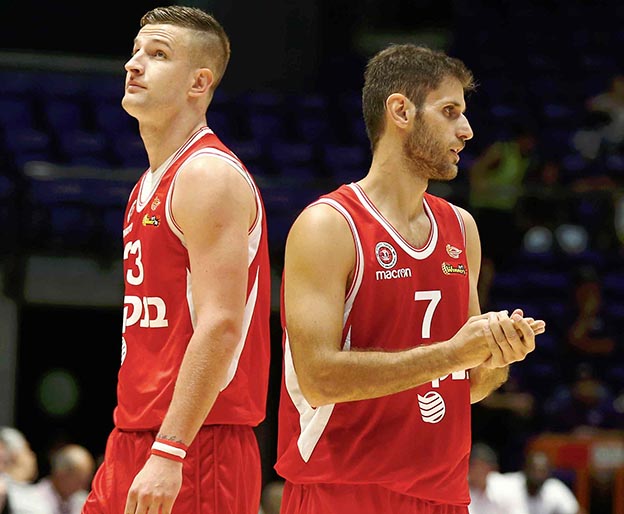 יכולה לבוא בטענות לעצמה (אלן שיבר)