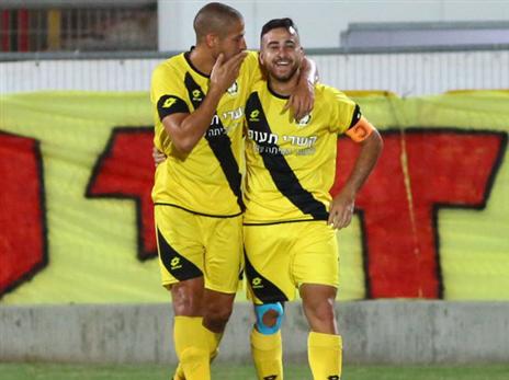 נשאר אוהד (אלן שיבר)