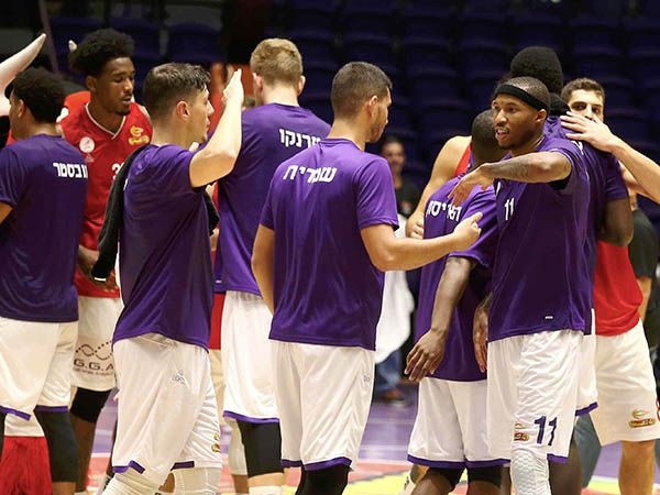 נהריה חולמת על היסטוריה (אלן שיבר)