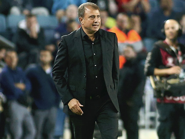 אלישע לוי. "רעב לאמן" (אלן שיבר)