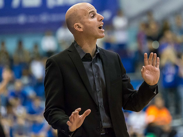 פרנקו ממשיך לחפש אחר שחקן פנים (מנהלת הליגה)