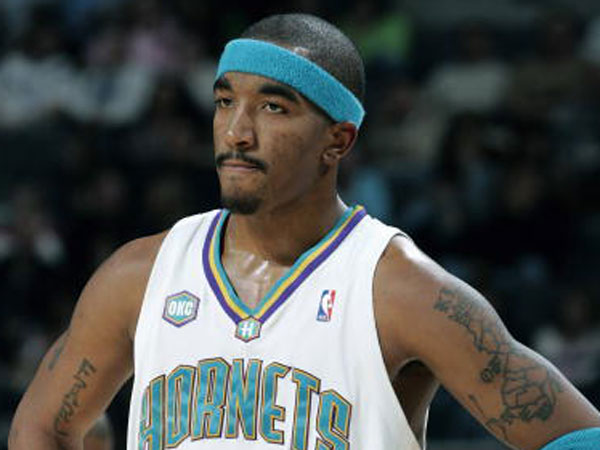 גם ג'יי אר סמית' שותף לחגיגה (צילום: getty)