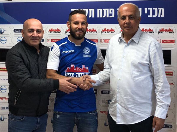 אליבלטו. החלוץ החדש של מכבי פ"ת (האתר הרשמי)
