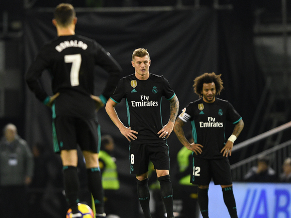 קבוצה בקריסה (Getty)