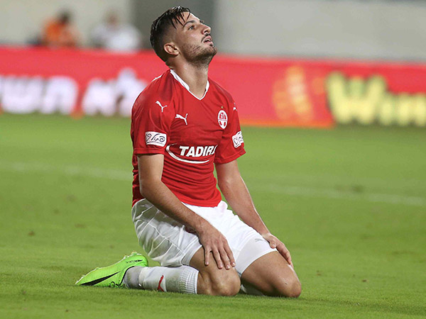 לא חוזר לסגל. זריהן (אלן שיבר)