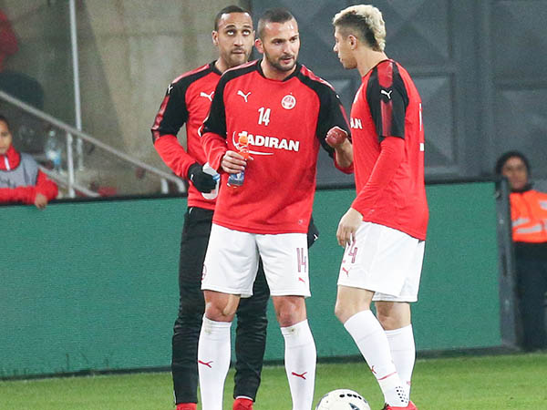 ישוב ל-11. שהר (דני מרון)