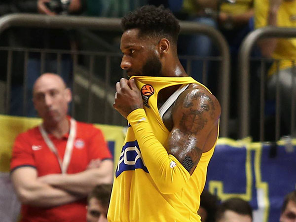 "אי אפשר לנצח כשאתה מאבד כל כך הרבה" (אלן שיבר)