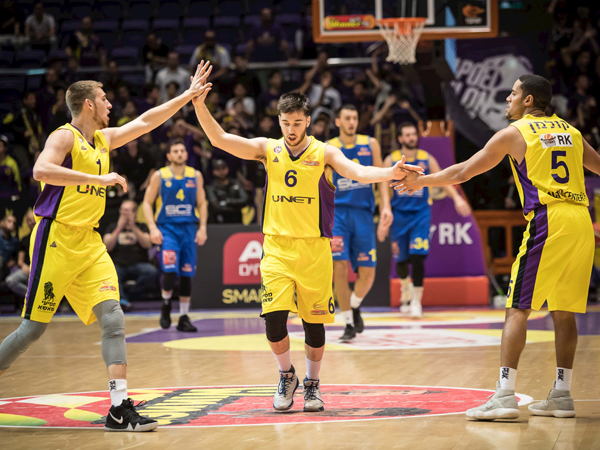 חולון במומנטום (מנהלת הליגה)