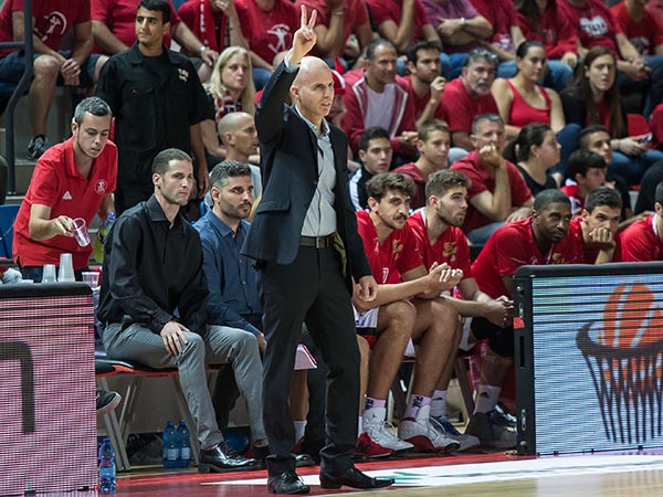 פרנקו שוב ניצח את האקסית (מנהלת הליגה)