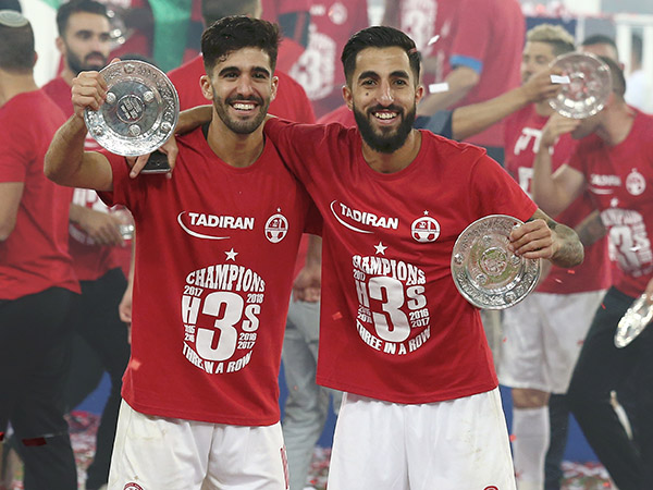 בן ואורן ביטון בעיצומן של החגיגות (אלן שיבר)