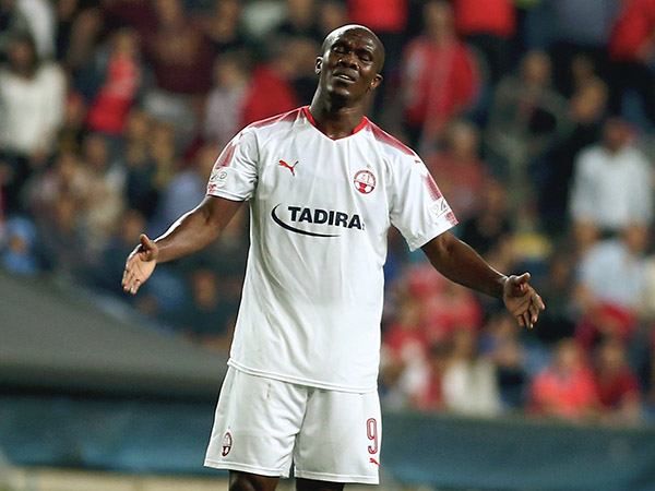 יעמוד בפני וועדת משמעת. וואקמה (אלן שיבר)