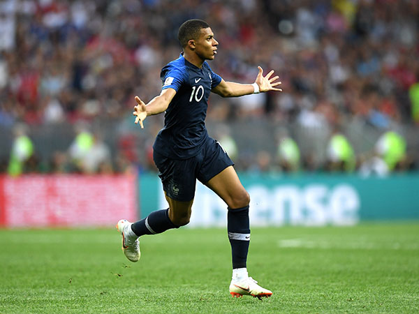 מי צריך לשלוט במרכז המגרש, כשיש את גריזמן ואמבפה? (getty)