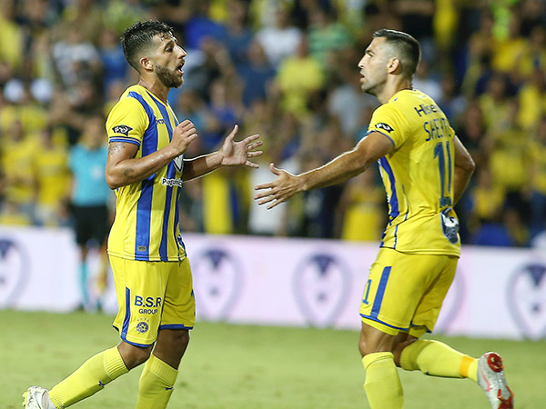 מיכה. הצטרף להתקפה (אלן שיבר)