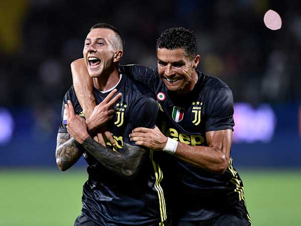 רונאלדו וברנרדסקי, כובשי השערים (getty)