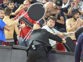 ההנהלה לא מצליחה להתמודד עם הקיצוניים (טוויטר)