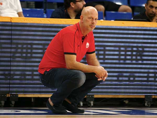 הדר, מבסוט מההגנה (אלן שיבר)