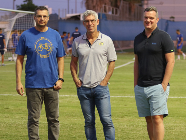 גולדהאר, מנספורד ואנגלידיס מקווים לחזרה למסלול הניצחונות (צילום: האתר הרשמי של מכבי תל אביב)