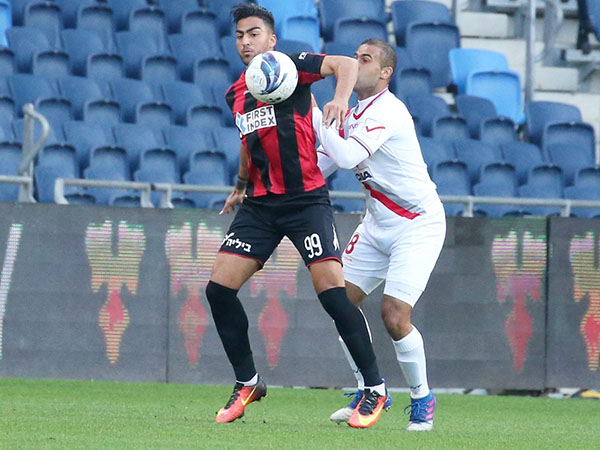 קשוע. מחוץ לרוטציה (יוסי שקל)