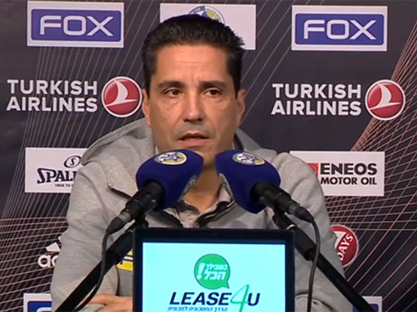 התלונן על היעדר אימונים. ספרופלוס