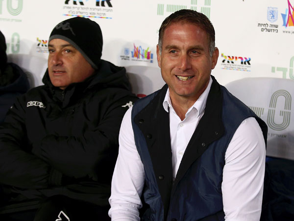 4 נקודות משני משחקים. קשטן (אלן שיבר)