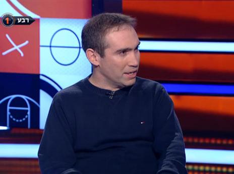 כבר לא המחליט הבלעדי. אקוניס