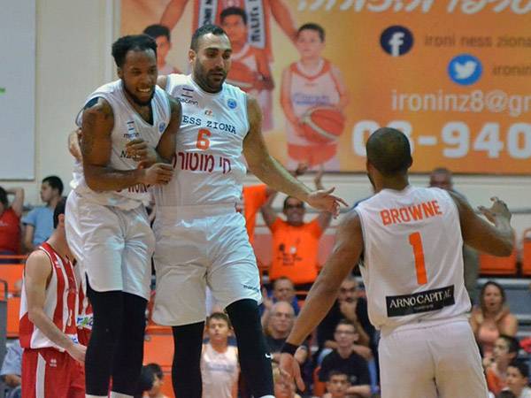 נס ציונה תתארח בגומלין (FIBA)