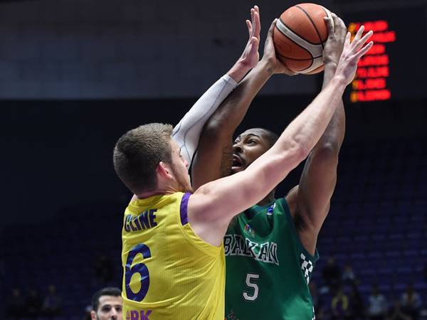 הופקינס העניש את ההגנה החלשה של חולון בפתיחה (FIBA)