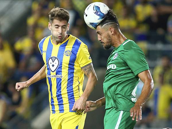 "אסור לתת למכבי ת"א לחגוג עלינו אליפות" (אלן שיבר)