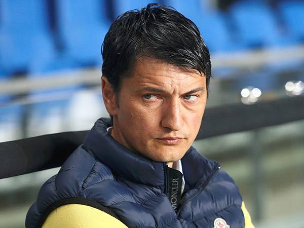 איביץ'. החל להעביר שמות לבעלים (אלן שיבר )