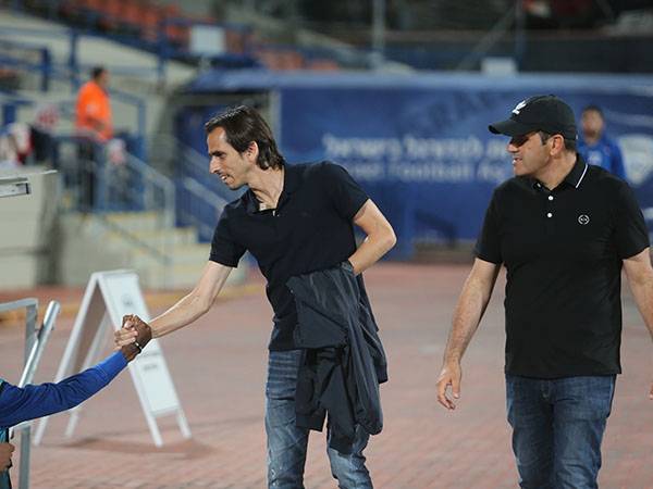 גם מגן שמאלי זר יצטרף? בניון (נמרוד גליקמן)