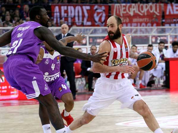 ספאנוליס והאנטר. שיתוף הפעולה ביניהם עבד בצורה מצויינת (Getty)