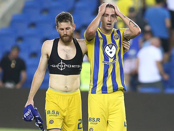 כך הם נראו אחרי ההדחה מול סארפסבורג (אלן שיבר)