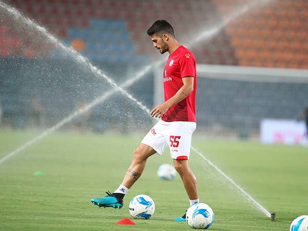 סבג, בכר מתלבט לגביו (אלן שיבר)