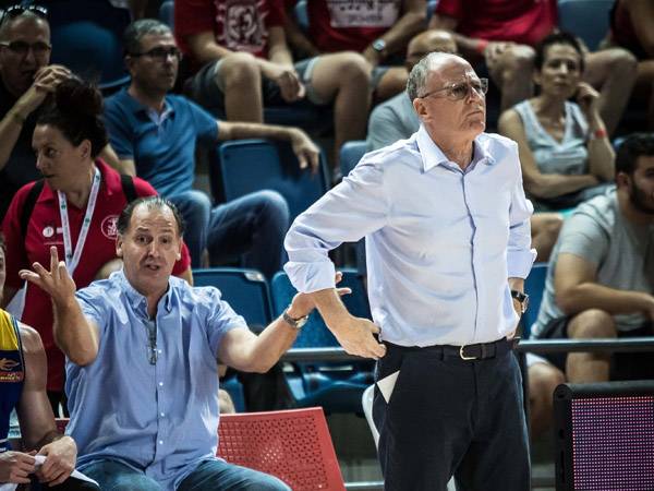 גרינברג. מתרשה למצוא פתרון מול ההתקפה האדומה (עודד קרני)