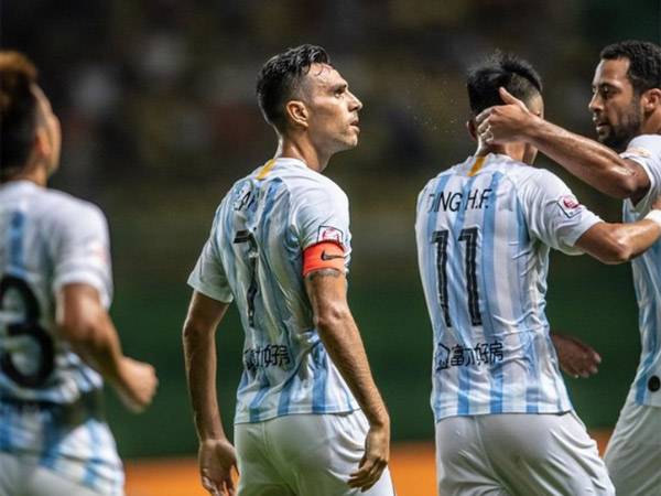 גואנגז'ו תלויה בו באופן נואש, זהבי