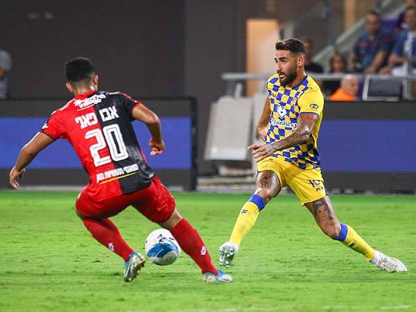 שוב בחוץ. עטר (ירון שלום)