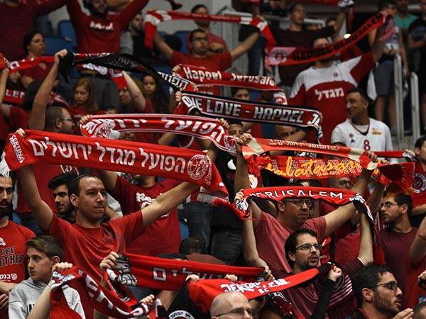 הצבא האדום הגיע לארנה (דב הליקמן)