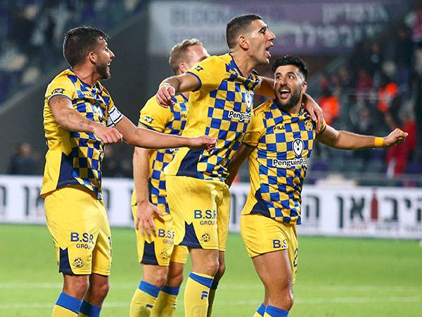 הצהובים שולטים ללא כל דופי (צילום: אלן שיבר)