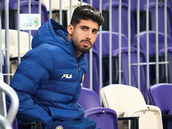 יונתן כהן. נותר מחוץ לסגל (אלן שיבר)