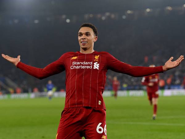 אלכסנדר-ארנולד. לא מפסיק לבשל (Getty)