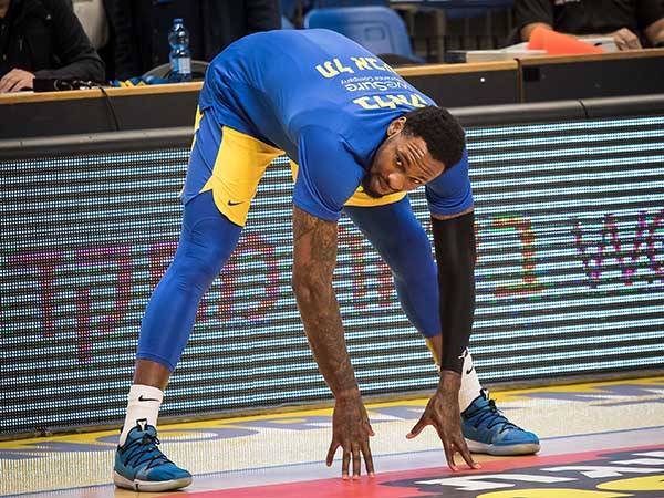 בלאק. שב לארץ הקודש (עודד קרני)