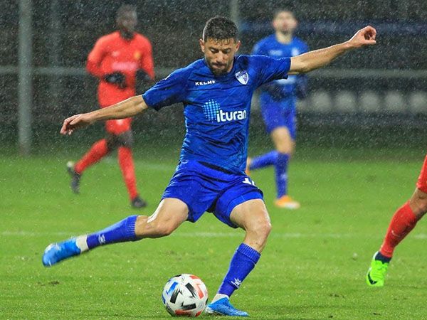 שכר. בק"ש תולים בו תקוות (לירון מולדובן)