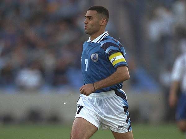 בנין במדי הנבחרת. מהגדולים שלבשו את המדים הלאומיים (GETTYIMAGES)